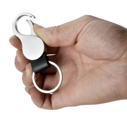 Des porte-clés en cuir avec un porte-clés personnalisé