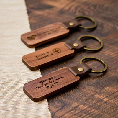 Noix en bois gravée par cadeau fait sur commande de chaîne principale pour le bureau à la maison 4,5 x 1in de voiture