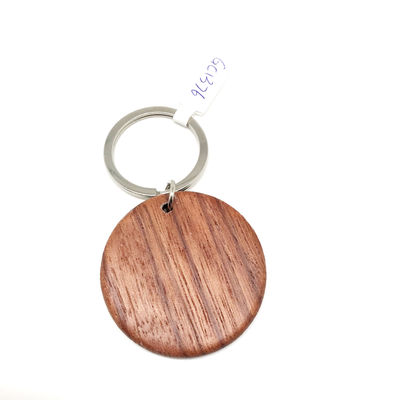 Serrure en bois monogrammé écologique personnalisable pour une décoration élégante