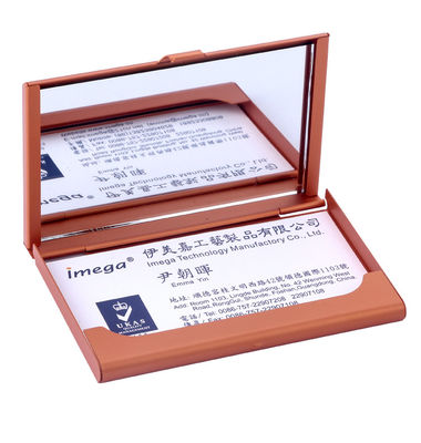 Casque de carte de prénom à fermeture rapide et compact