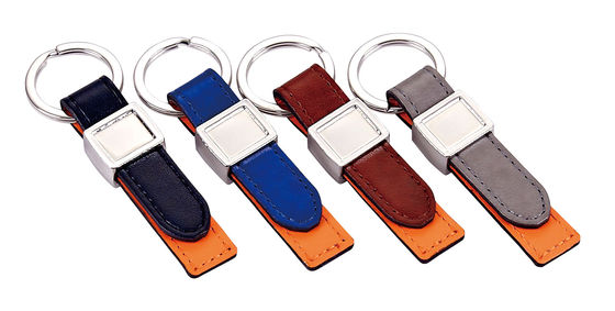 Des porte-clés en cuir durables aux couleurs vives