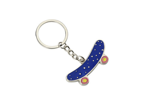 Cadeau à chaînes principal de souvenir en métal de la chaîne principale 3.5mm de planche à roulettes mignonne en alliage de zinc de fer
