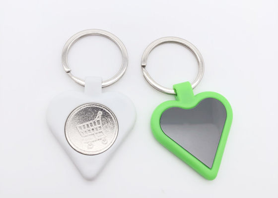 Porte-clés mignon nickelé en plastique de forme de coeur de la chaîne principale 35mm en métal