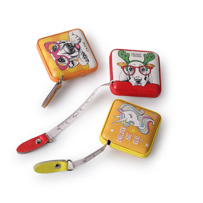 Bon prix Mesure de ruban adhésif en PU rétractable à double face avec couleur personnalisable et plage de 150 mm/60 pouces en ligne
