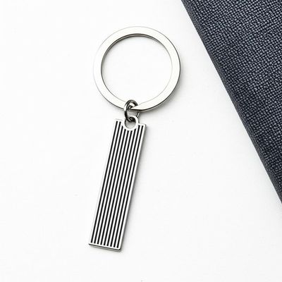 Bon prix Customizable Designer Keychain with Zinc Alloy Material OEM/ODM en ligne